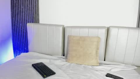 Snapshot of kylorx_xx chatting on May 31, 1:29 pm Oliver online show from May 31, 1:29 pm