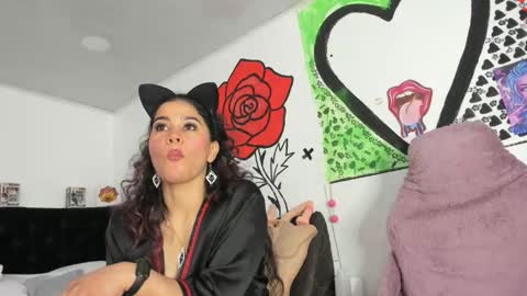 call me kim  online show from December 13, 9:31 pm