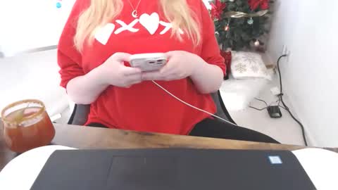 Snapshot of kymchi chatting on February 28, 9:38 pm Check Out My NSFW OnlyFans Link On Bio online show from February 28, 9:38 pm