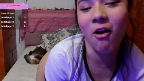 Snapshot of kyomi_beth chatting on December 19, 6:01 pm kyomi online show from December 19, 6:01 pm