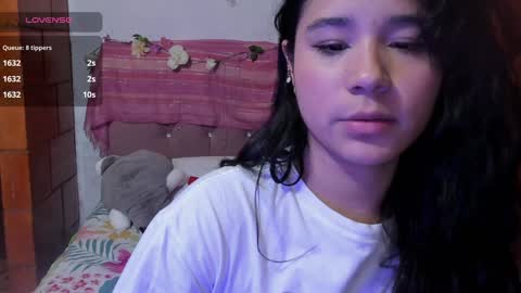 Snapshot of kyomi_beth chatting on January 13, 5:44 pm kyomi online show from January 13, 5:44 pm
