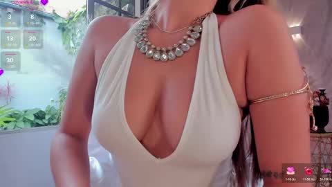Snapshot of kyomivelvet chatting on May 22, 7:52 pm Kyomi Velvet online show from May 22, 7:52 pm