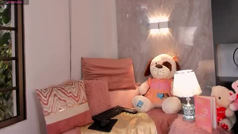 Snapshot of kyomivelvet chatting on May 29, 7:12 pm Kyomi Velvet online show from May 29, 7:12 pm