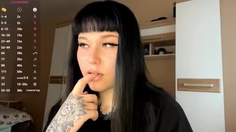 Eva online show from November 30, 10:30 am