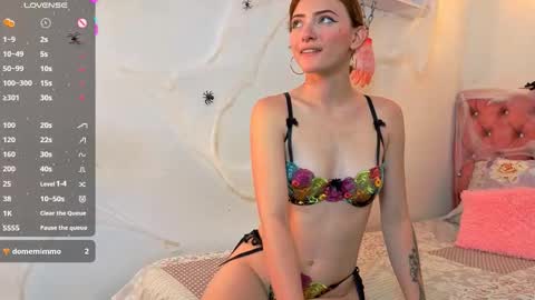 Snapshot of kyra_honey chatting on October 23, 7:56 pm kyra_honey online show from October 23, 7:56 pm