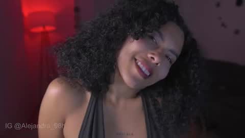 schedule 300 pm - 1100pm colombia time online show from October 17, 11:29 pm