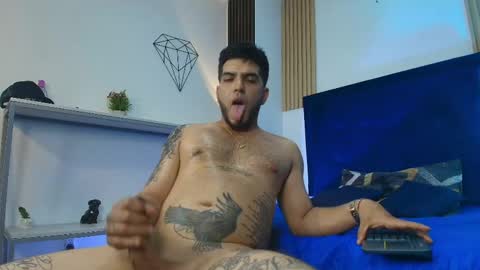 Snapshot of kyro_blaze chatting on June 4, 5:52 pm Kyro Blaze online show from June 4, 5:52 pm