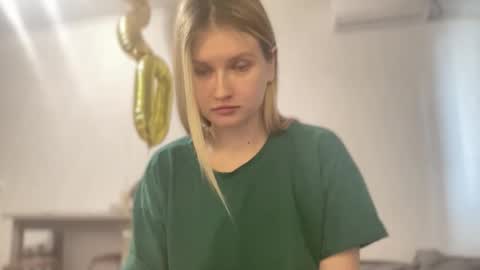 Snapshot of kyttilovelly chatting on February 28, 1:56 pm Amanda online show from February 28, 1:56 pm