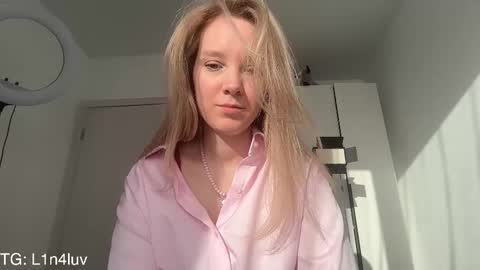 lina online show from March 15, 2:12 pm