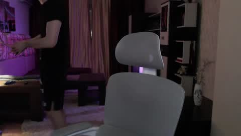 l1onkennedy online show from March 17, 6:55 pm