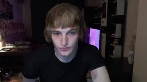 l1onkennedy online show from June 30, 9:27 pm