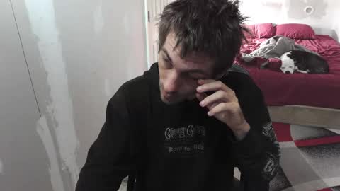 Snapshot of l1v1nth3dr3am chatting on October 20, 10:27 am l1v1nth3dr3am online show from October 20, 10:27 am