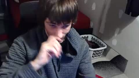 l1v1nth3dr3am online show from January 15, 5:49 pm