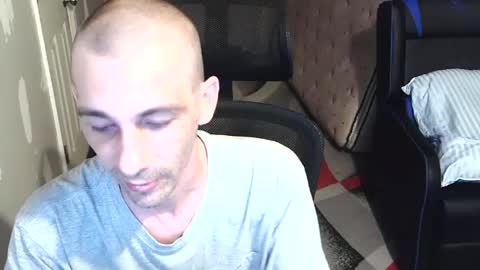 Snapshot of l1v1nth3dr3am chatting on July 15, 3:17 pm l1v1nth3dr3am online show from July 15, 3:17 pm