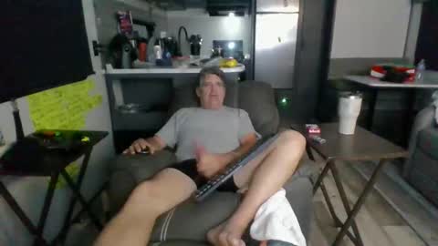 l8tniter online show from October 14, 3:51 am