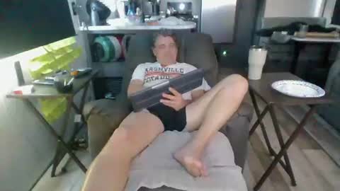 l8tniter online show from November 15, 2:46 pm