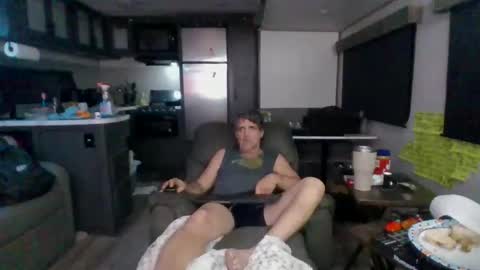 l8tniter online show from December 19, 10:11 am