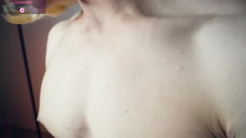 Snapshot of l_adonis_l chatting on October 29, 6:04 am Adonis online show from October 29, 6:04 am