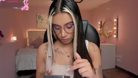 T A T I A N A online show from June 13, 12:03 pm