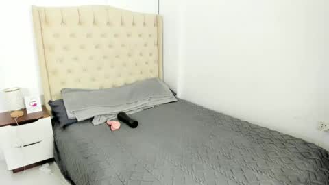 la_vida_lena_ online show from January 2, 8:28 am