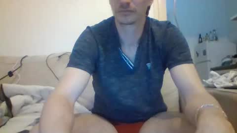 Snapshot of labelette007 chatting on December 1, 7:47 pm labelette007 online show from December 1, 7:47 pm