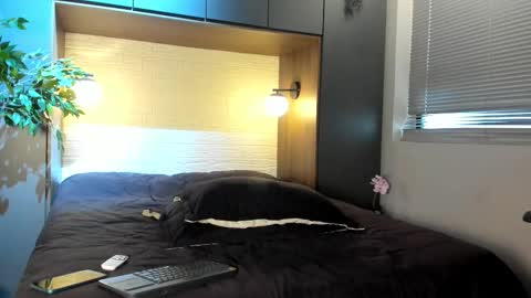 Snapshot of labrinthteasing chatting on September 17, 2:08 pm labrinthteasing online show from September 17, 2:08 pm