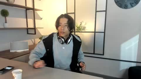 Snapshot of labrinthteasing chatting on October 12, 1:54 pm labrinthteasing online show from October 12, 1:54 pm