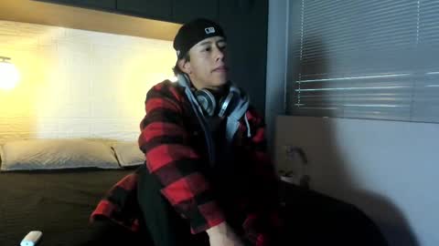 Snapshot of labrinthteasing chatting on October 15, 12:05 pm labrinthteasing online show from October 15, 12:05 pm