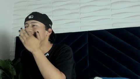 Snapshot of labrinthteasing chatting on October 20, 12:16 pm labrinthteasing online show from October 20, 12:16 pm