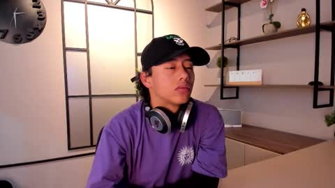 Snapshot of labrinthteasing chatting on October 28, 12:19 pm labrinthteasing online show from October 28, 12:19 pm