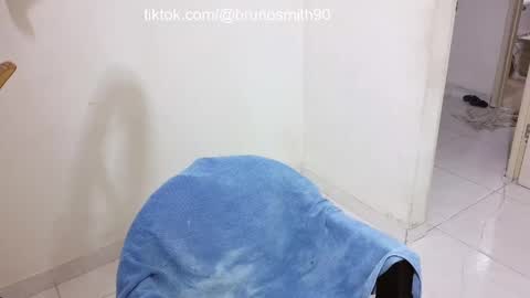 Bruno Smith online show from April 2, 3:37 am