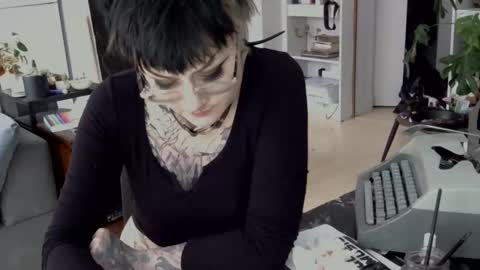 Lacey-Marie online show from April 5, 11:35 pm