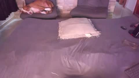 Snapshot of ladahear_ chatting on April 16, 9:39 pm Akyra online show from April 16, 9:39 pm
