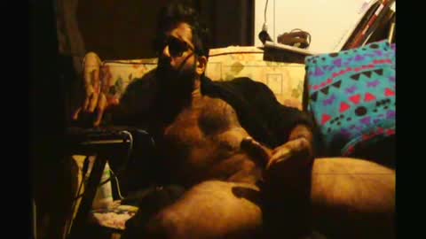 Snapshot of ladex96 chatting on April 3, 8:23 am Ali online show from April 3, 8:23 am