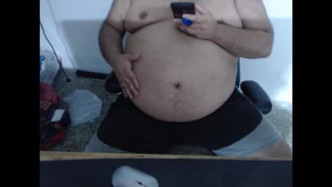 Snapshot of ladillado chatting on December 17, 3:34 am rob online show from December 17, 3:34 am