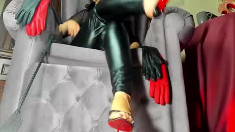 GoddessLeather online show from November 4, 3:11 pm