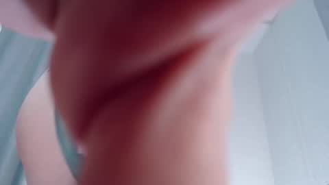 lady_biscuit online show from December 4, 2:48 pm