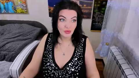 lady_boom_ online show from March 3, 7:03 am