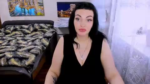 Snapshot of lady_boom_ chatting on June 5, 4:35 pm lady_boom_ online show from June 5, 4:35 pm