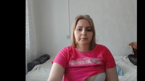 lady cute cat29 online show from January 18, 5:31 am