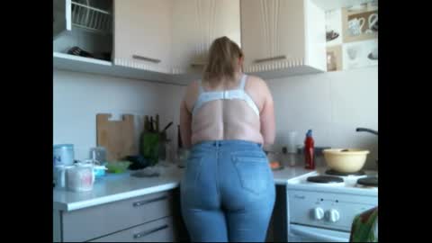 Snapshot of lady_cute_cat chatting on September 24, 2:37 am lady cute cat29 online show from September 24, 2:37 am