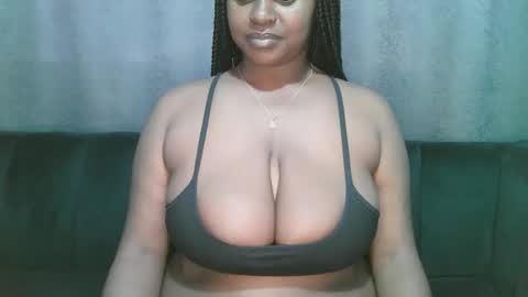 Snapshot of lady_dearra chatting on March 21, 11:15 am lady_dearra online show from March 21, 11:15 am
