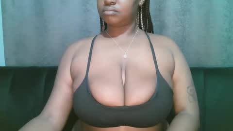 Snapshot of lady_dearra chatting on March 22, 3:32 am lady_dearra online show from March 22, 3:32 am