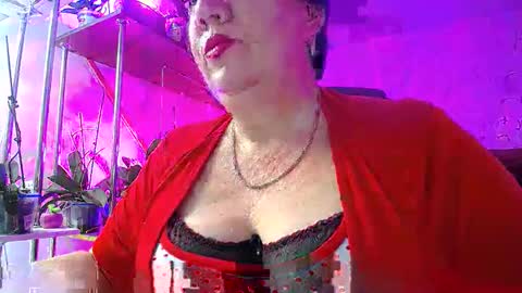 Lady Gloria online show from December 10, 2:50 pm