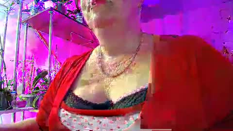 Lady Gloria online show from January 12, 7:00 am