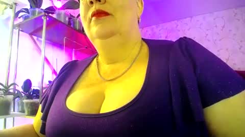 Lady Gloria online show from June 19, 7:01 am