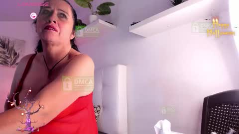    online show from October 17, 3:03 pm