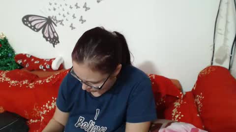 Lady Hellene online show from January 3, 4:27 pm