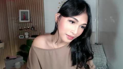 Snapshot of lady_jedyy chatting on May 22, 2:19 am online show from May 22, 2:19 am