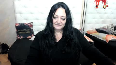 Snapshot of lady_lauren chatting on December 8, 5:50 am lady lauren online show from December 8, 5:50 am